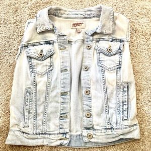 Arizona Jean Co Vest jean jacket. Excellent condition.
